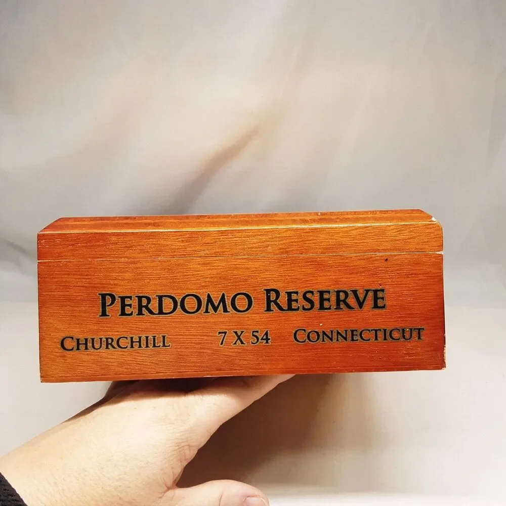 Perdomo Reserve - Epicure Champagne - 10th Anniversary - Empty Cigar Box
